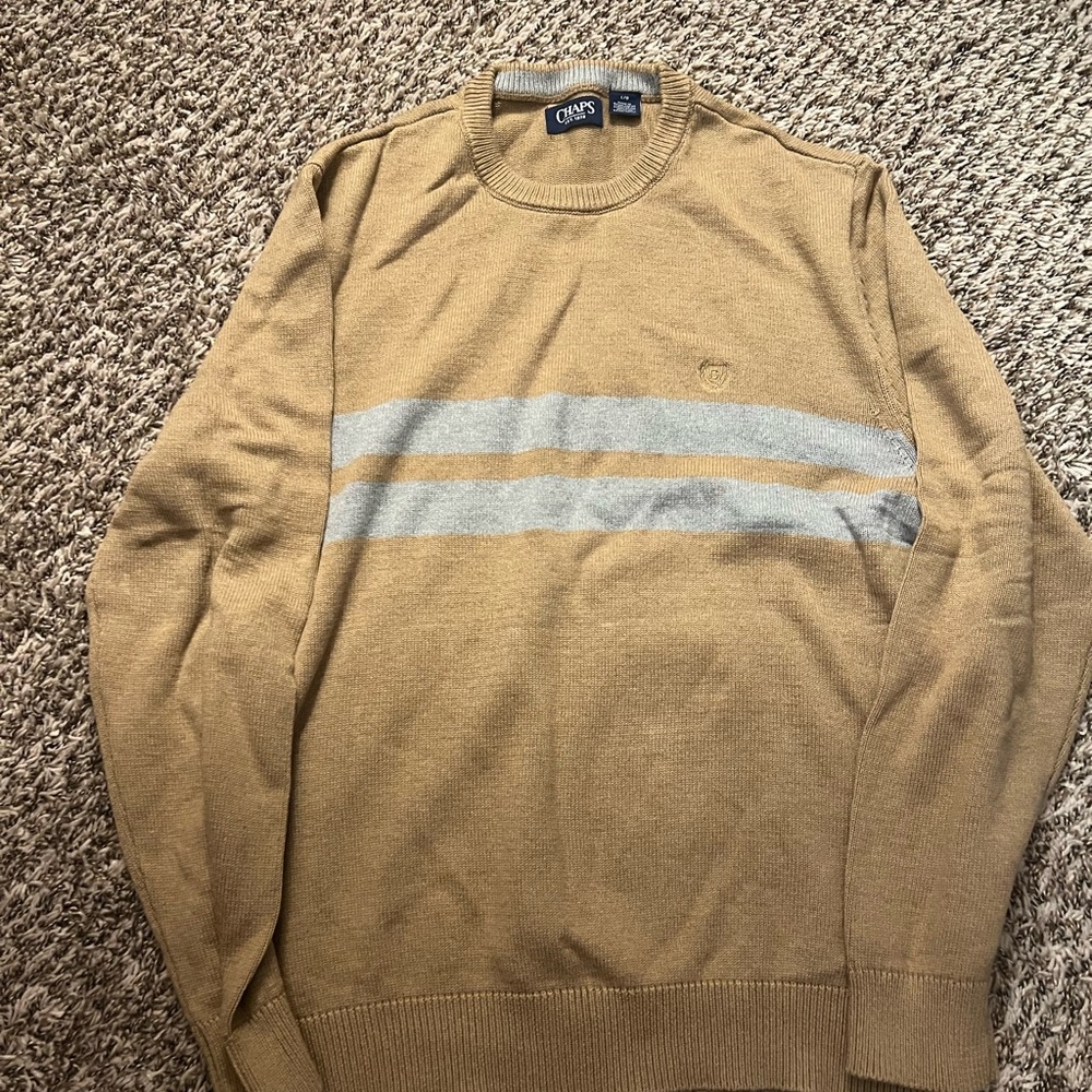 Chaps Men's Crewneck Sweater in Tan and Gray